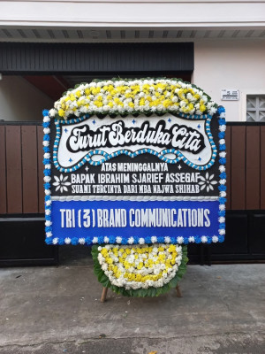 Papan Bunga Duka di Paling Serumpun